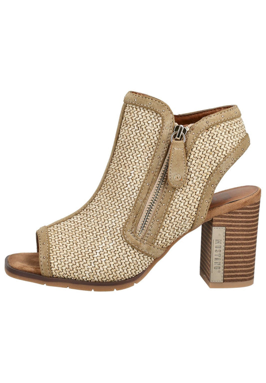 Mustang Sandalen Lederimitat/Textil Beige