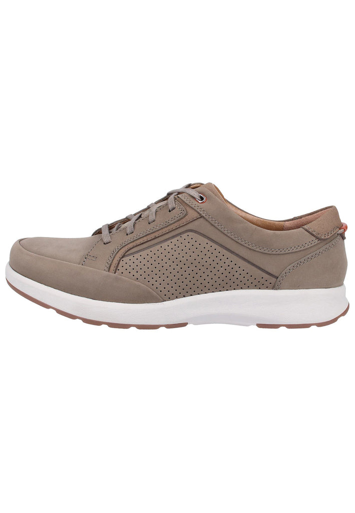 Clarks Halbschuhe Nubukleder Taupe - surf4shoes