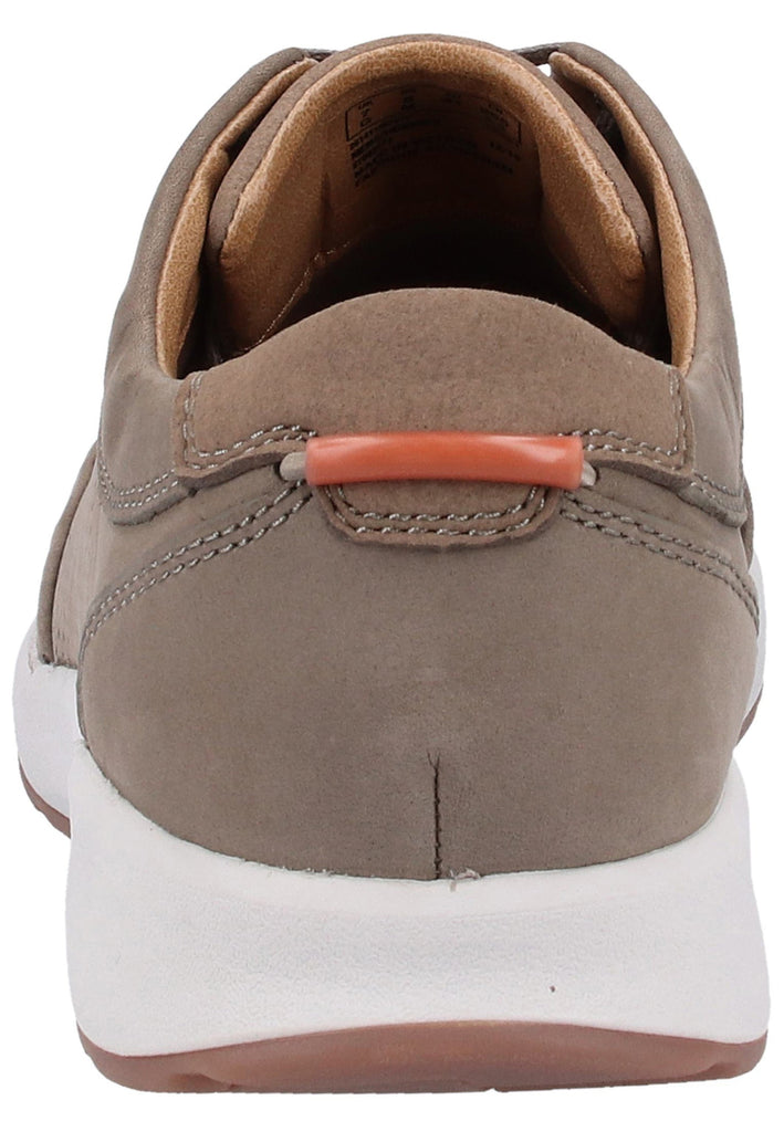 Clarks Halbschuhe Nubukleder Taupe - surf4shoes