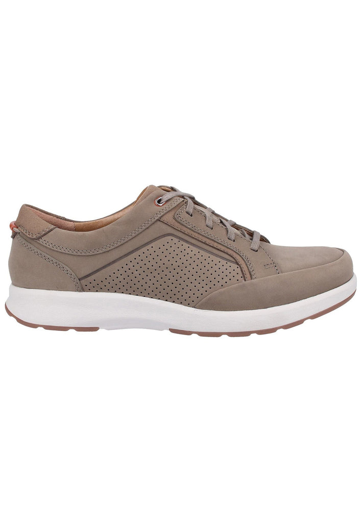 Clarks Halbschuhe Nubukleder Taupe - surf4shoes