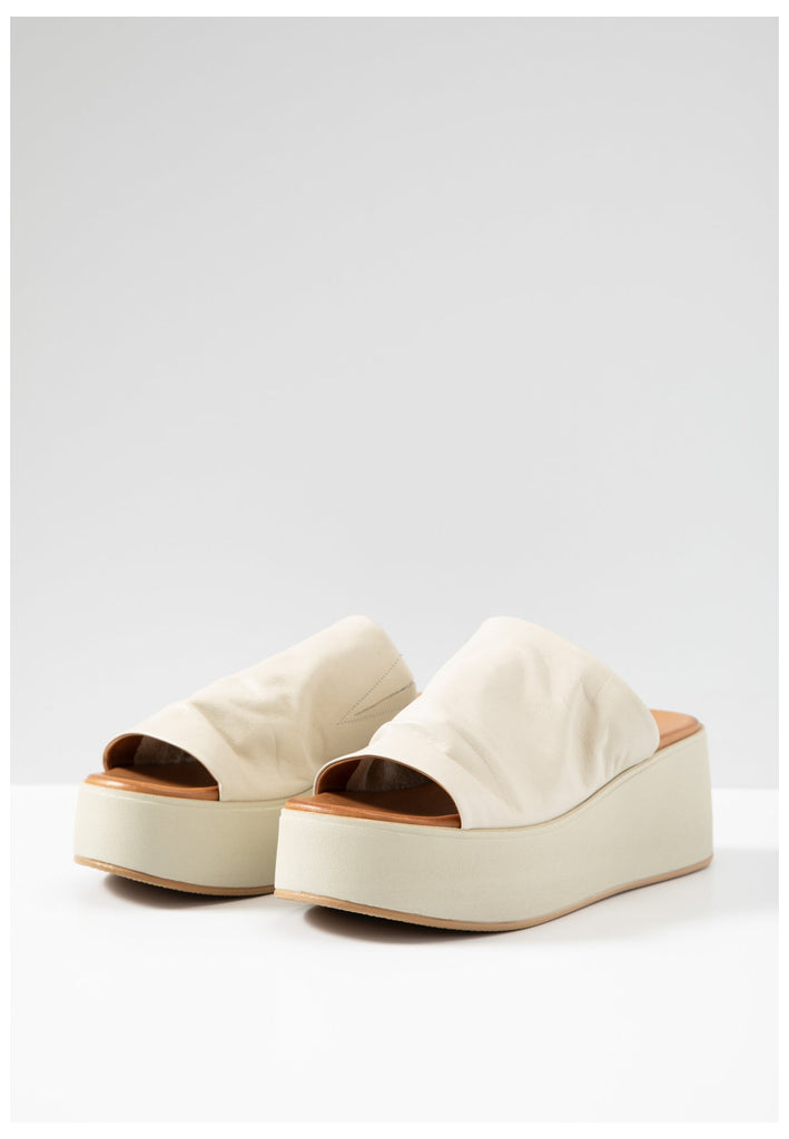 Inuovo Pantoletten Leder Beige - surf4shoes