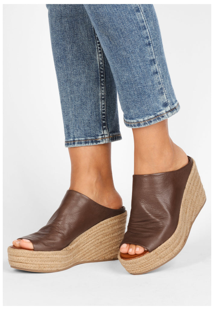 Inuovo Pantoletten Leder Dunkelbraun - surf4shoes