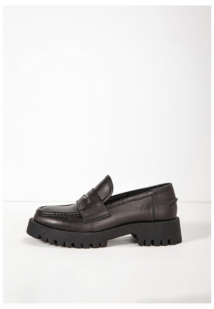 Inuovo Slipper Leder Schwarz - surf4shoes