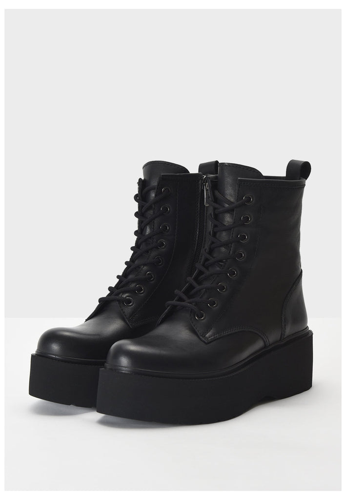 Inuovo Stiefelette Leder Schwarz - surf4shoes