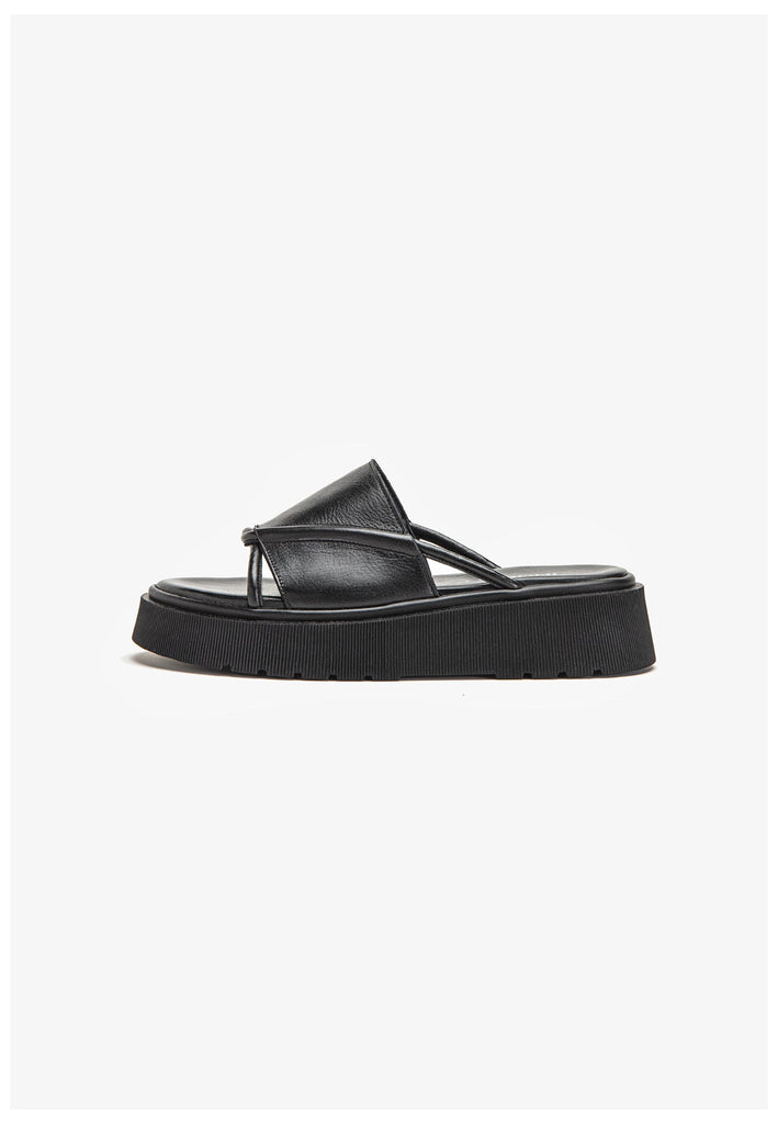 Inuovo Pantoletten Leder Schwarz - surf4shoes