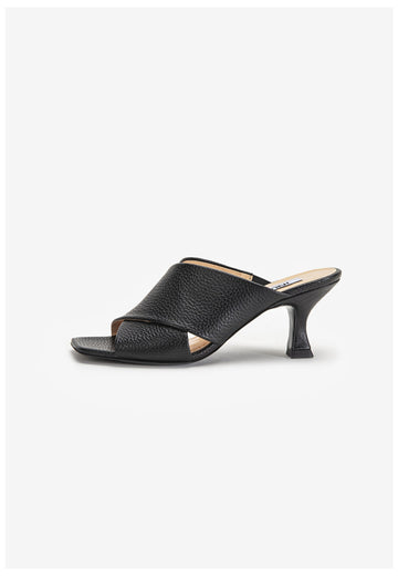 Inuovo Pantoletten Leder Schwarz - surf4shoes