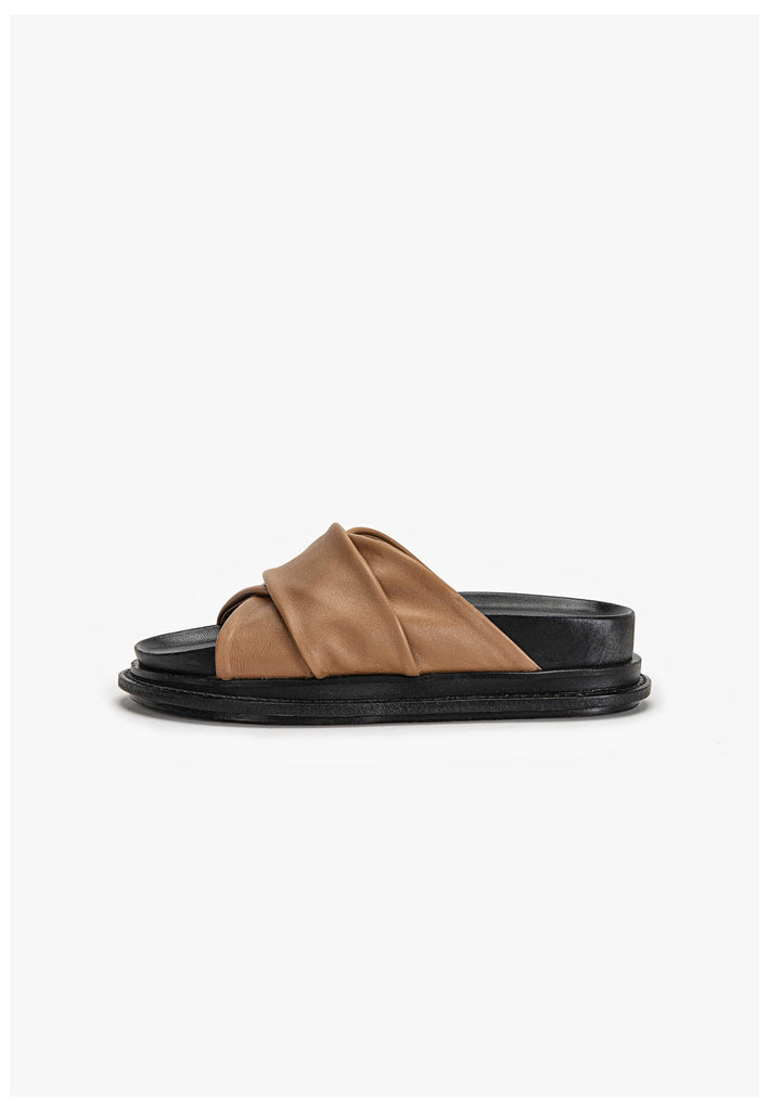 Inuovo Pantoletten Leder Tan - surf4shoes
