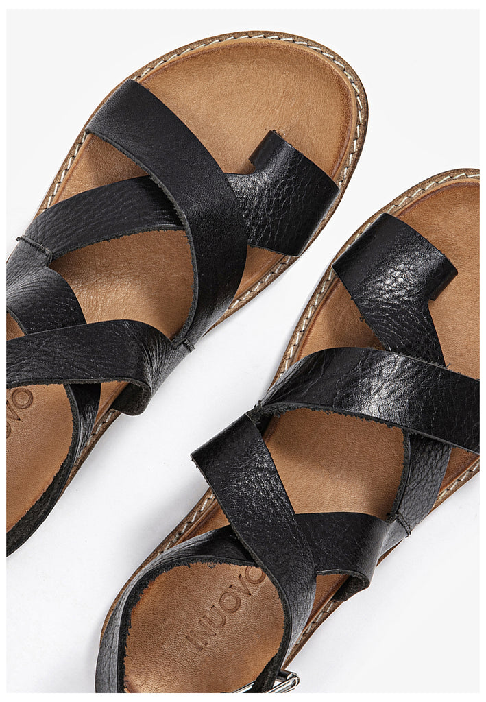 Inuovo Zehensteg Leder Schwarz/Schwarz - surf4shoes