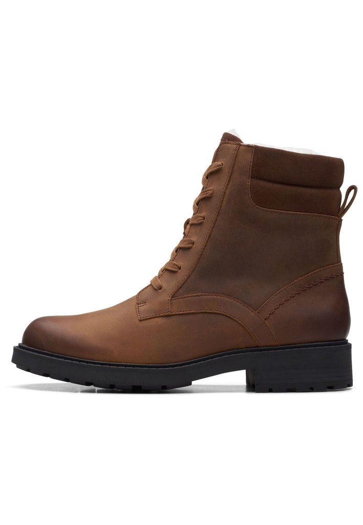 Clarks Stiefelette Nubukleder Braun Warmfutter - surf4shoes