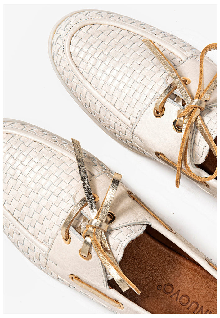 Inuovo Halbschuhe Leder Creme