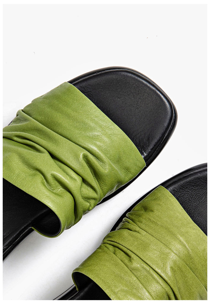 Inuovo Pantoletten Leder Grün