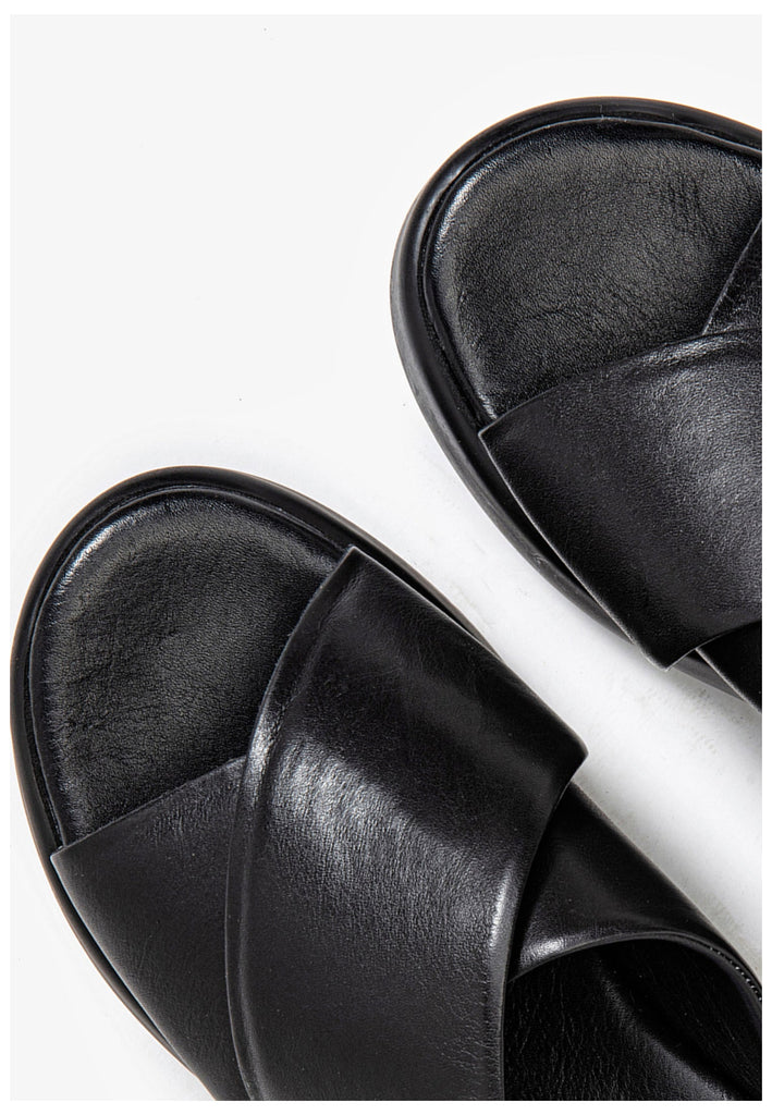 Inuovo Pantoletten Leder Schwarz