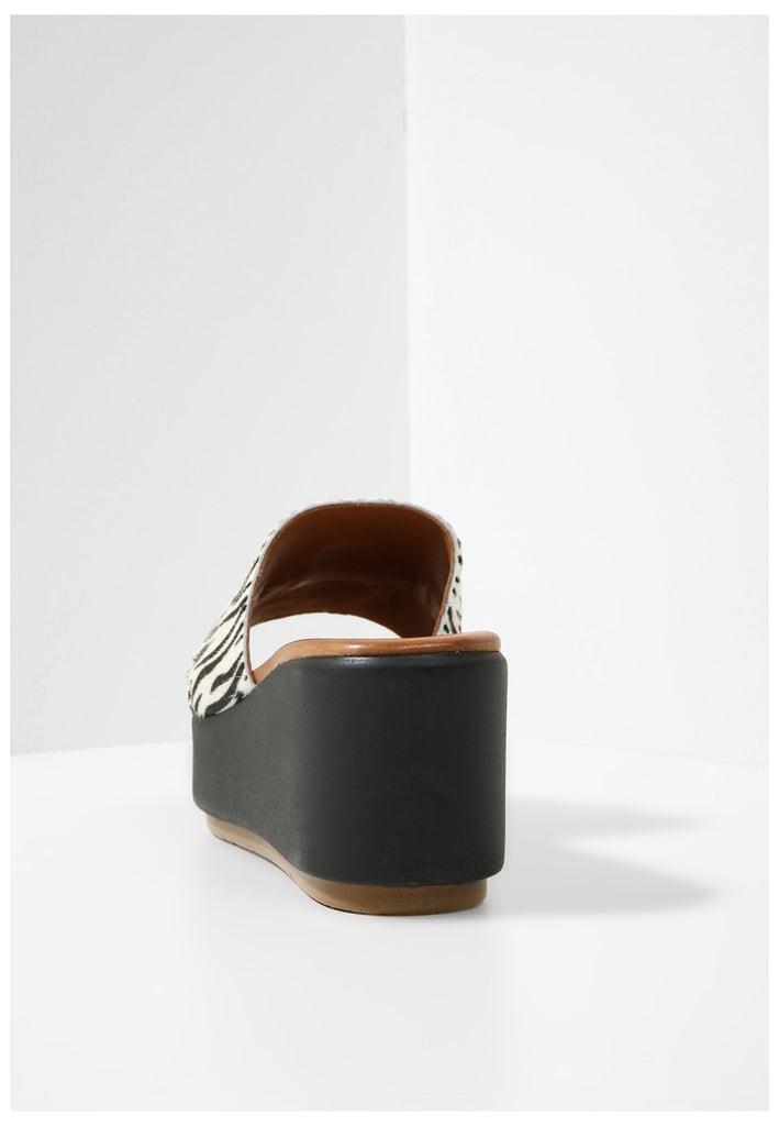 Inuovo Pantoletten Leder Schwarz/Weiß