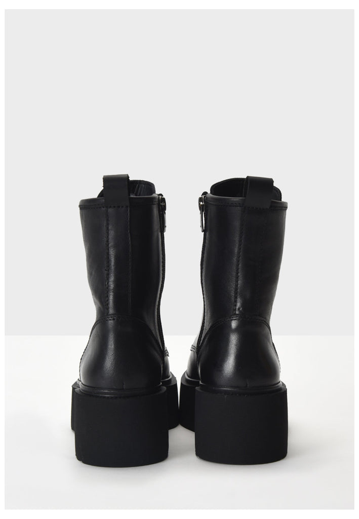 Inuovo Stiefelette Leder Schwarz