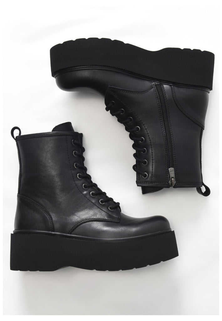 Inuovo Stiefelette Leder Schwarz