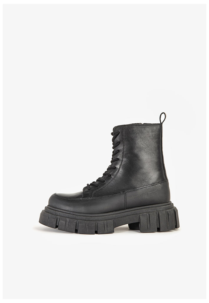 Inuovo Stiefelette Leder Schwarz