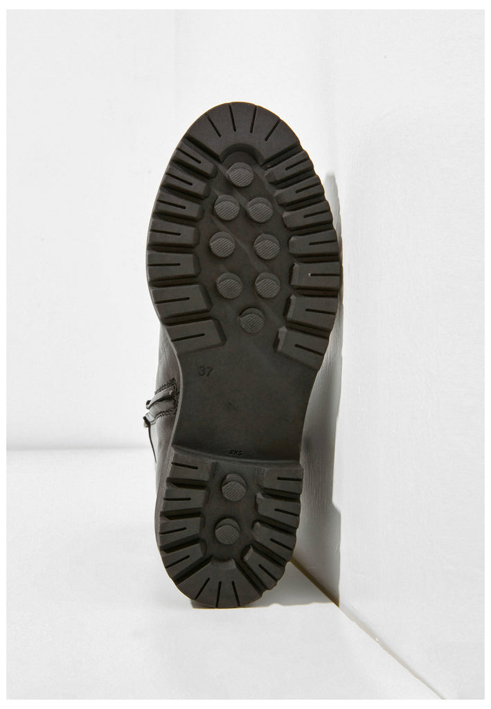 Inuovo Stiefelette Leder Schwarz