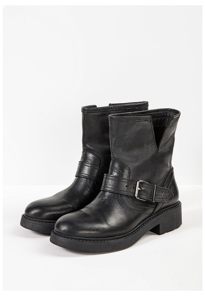 Inuovo Stiefelette Leder Schwarz