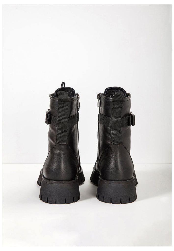 Inuovo Stiefelette Leder Schwarz