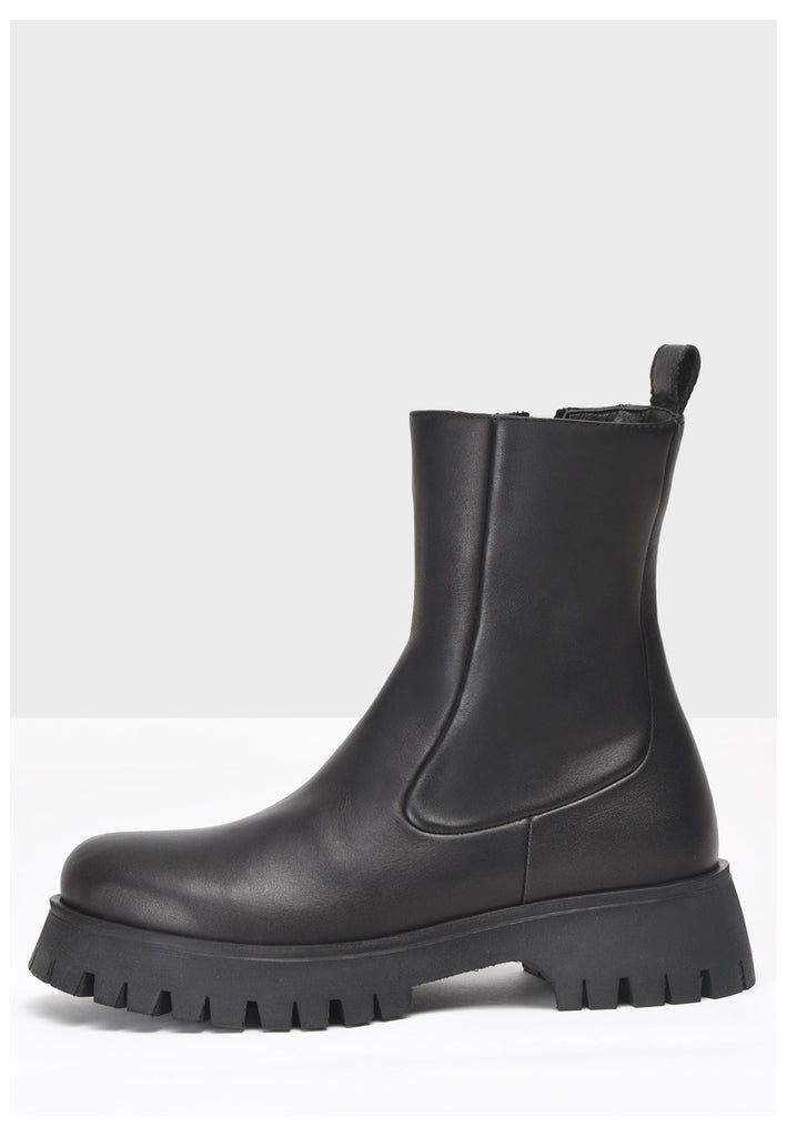 Inuovo Stiefelette Leder Schwarz