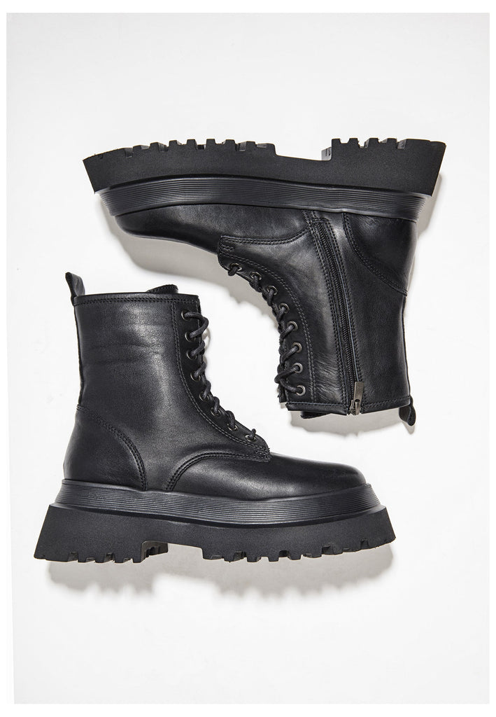 Inuovo Stiefelette Leder Schwarz