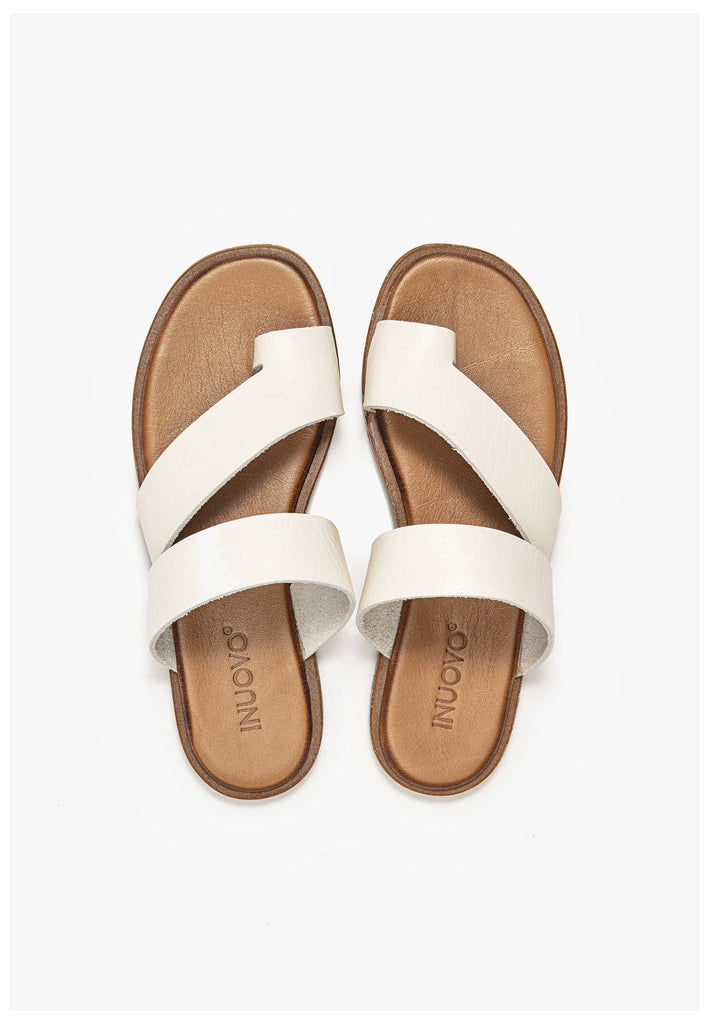 Inuovo Zehensteg Leder Beige/Weiß