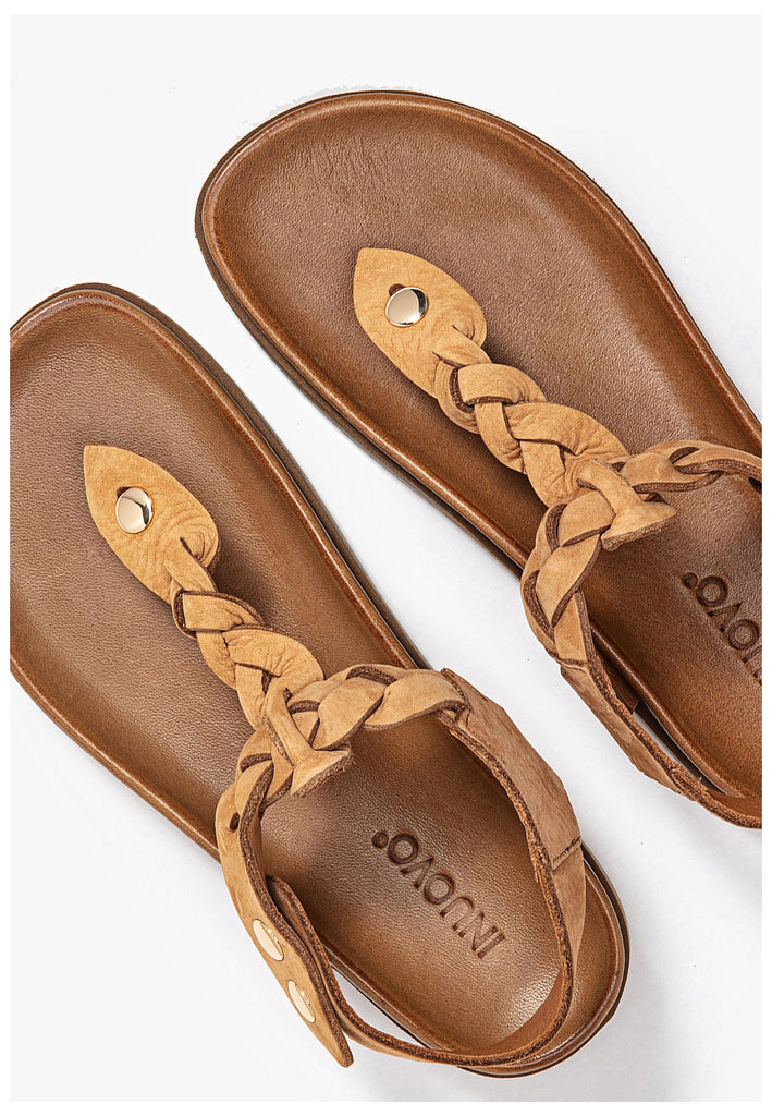 Inuovo Zehensteg Leder Mittelbraun