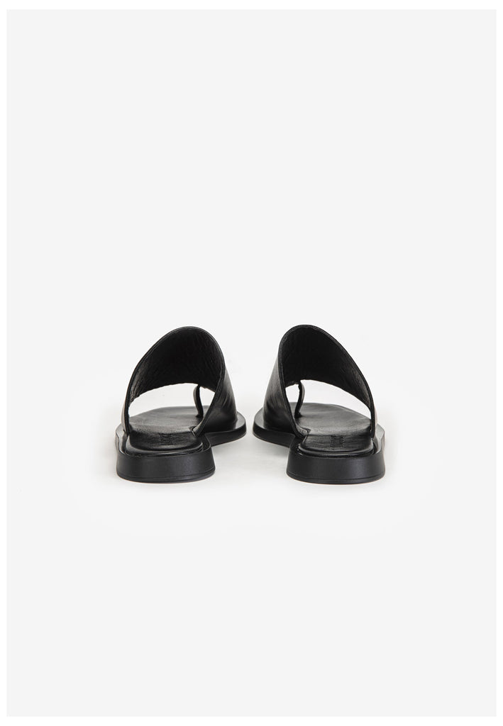 Inuovo Zehensteg Leder Schwarz