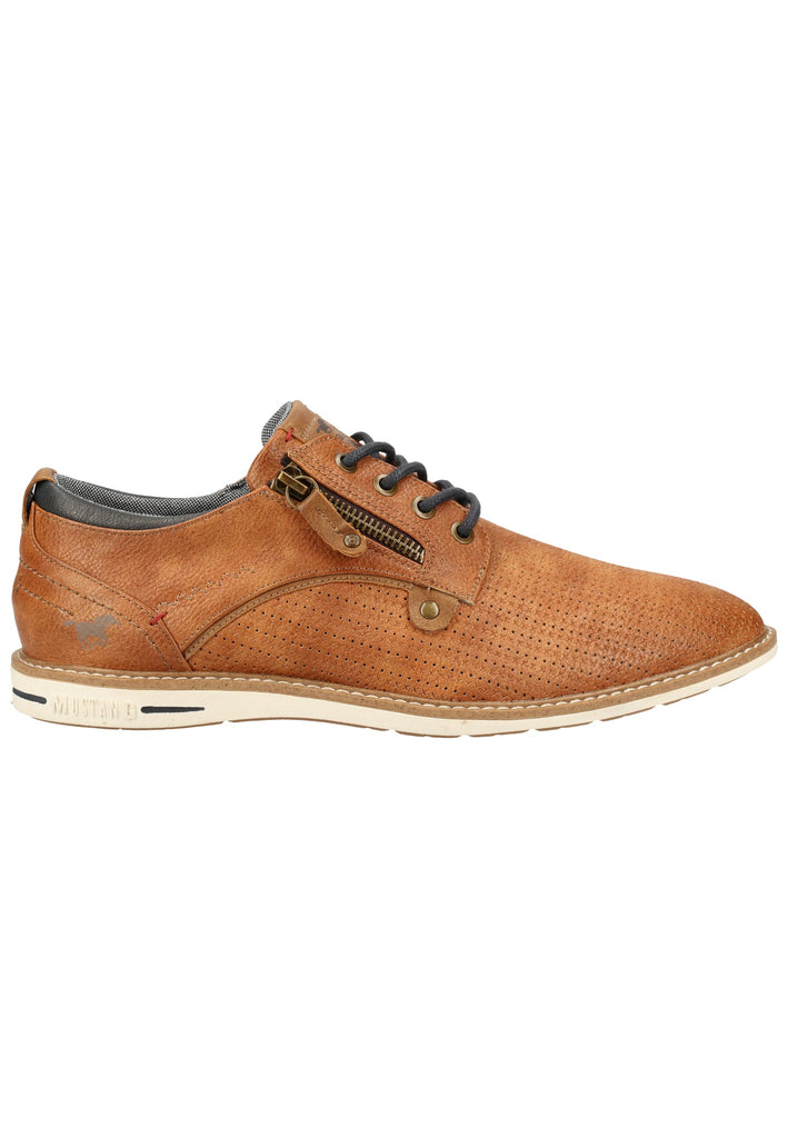 Mustang Halbschuhe Lederimitat Cognac
