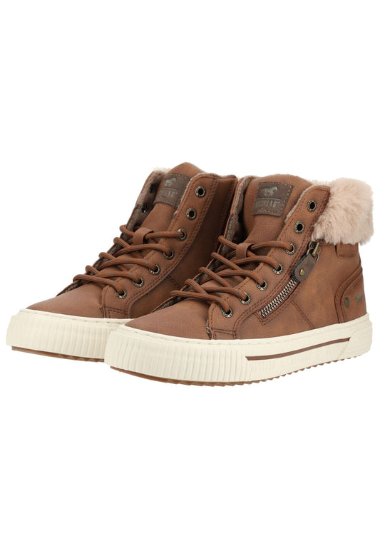 Mustang Sneaker Lederimitat Cognac