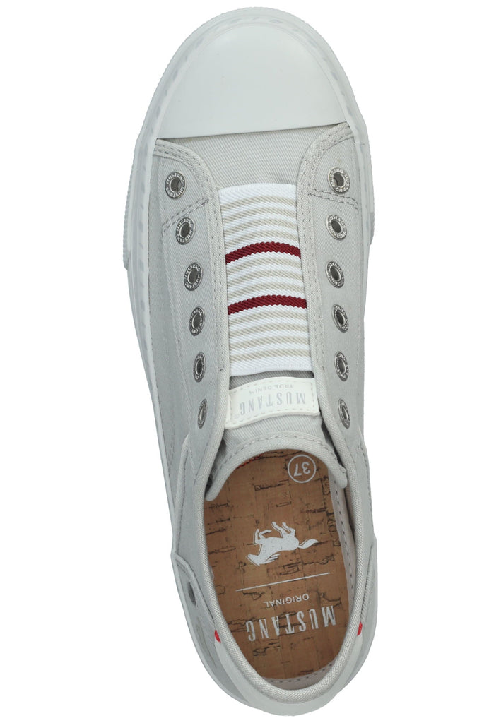 Mustang Sneaker Lederimitat/Textil Hellgrau