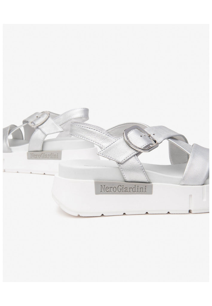 Nero Giardini Sandalen Leder Silber