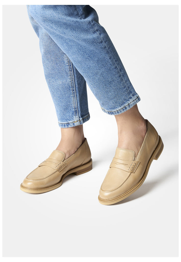 Paul Green Slipper Glattleder Sand